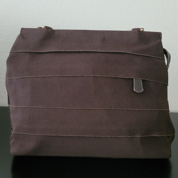 Salvatore Ferragamo Vintage Gancini Vara Chain Shoulder Bag - Picture 4 of 14